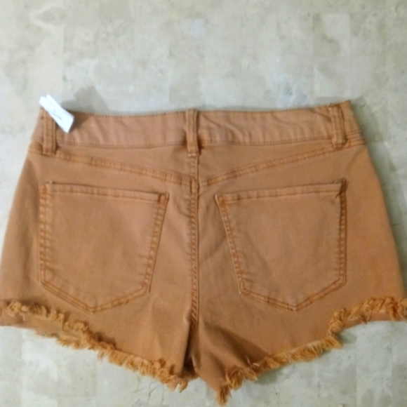 Refuge Mid Rise Shortie by Refuge‎ size 4 - Picture 5 of 6